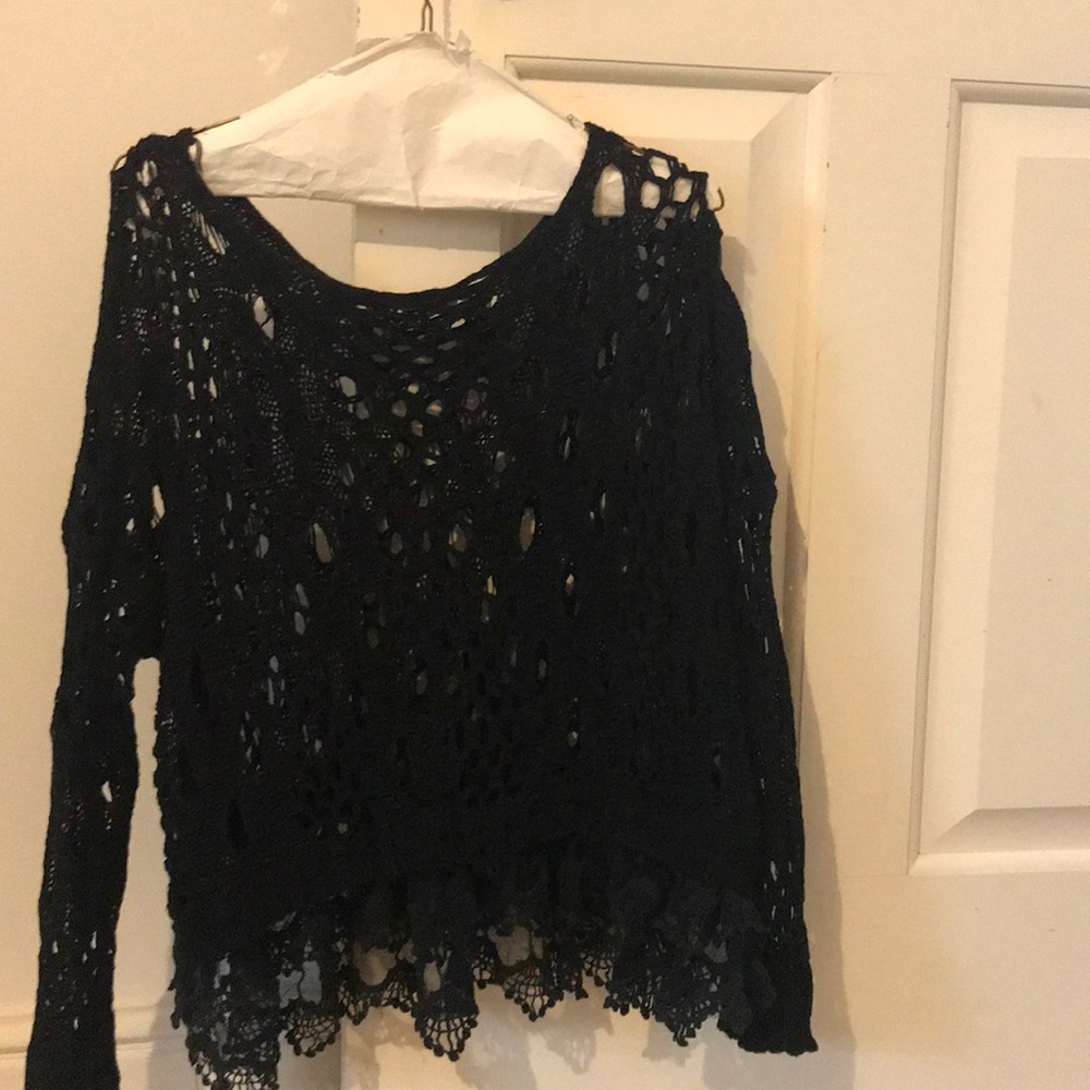 black ripped hole shirt with lace detail